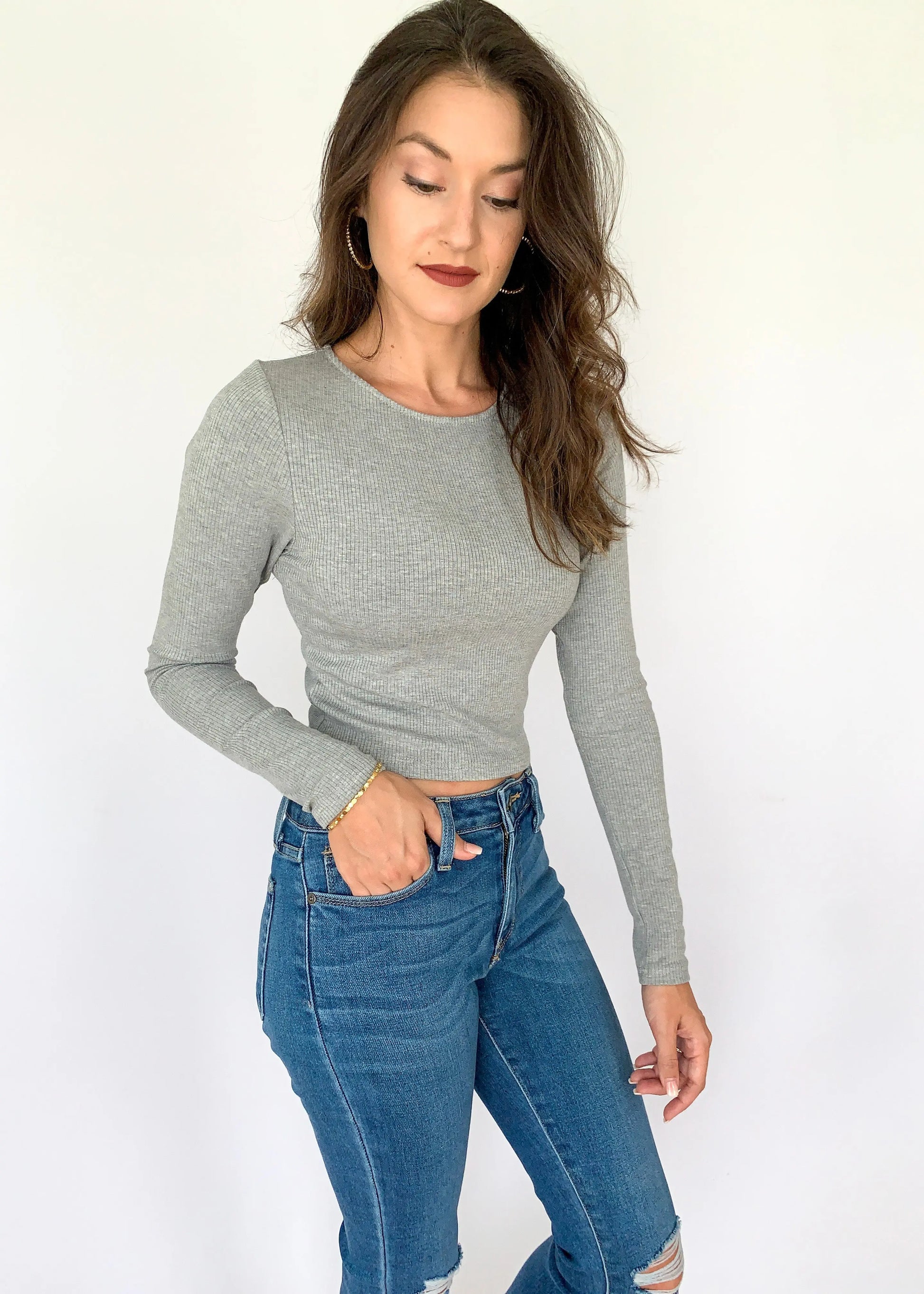 The Tiny Details Grey Long Sleeve Ribbed Knit Crop Top *Size Large*